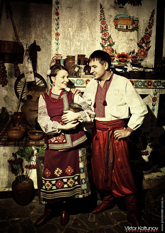 Пара в українському селі 2