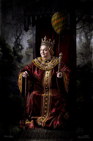 Шутливый образ королевы