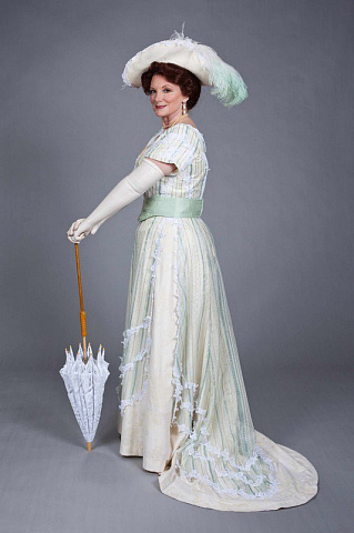 Дама с зонтом