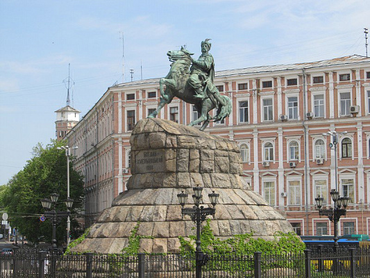 Картина Памятник Б. Хмельницкому. Киев - Город 