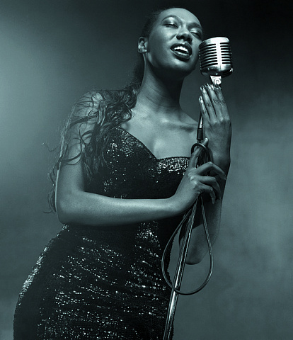 Вокалістка