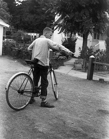 На велосипеде