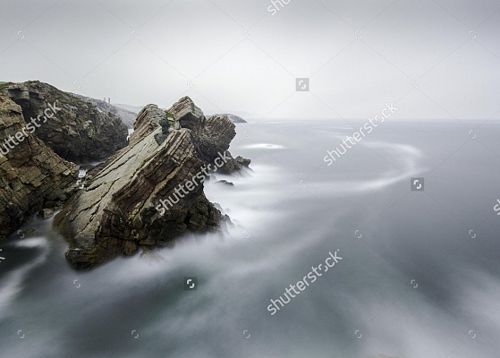 Картина Скалы в тумане - Природа 