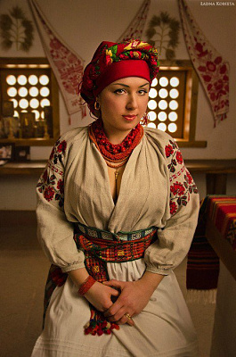 Картина Украинка в хате - Женские национальные 